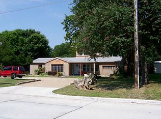 6737 Hewitt St, North Richland Hills, TX 76182