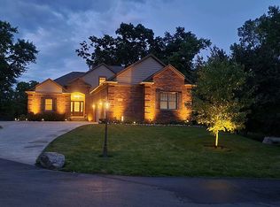4208 Bay Shores Dr, Waterford, MI 48329