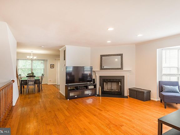 4th image of 17913 Milroy Dr