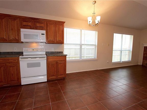 4th image of 8525 Western Meadows Dr