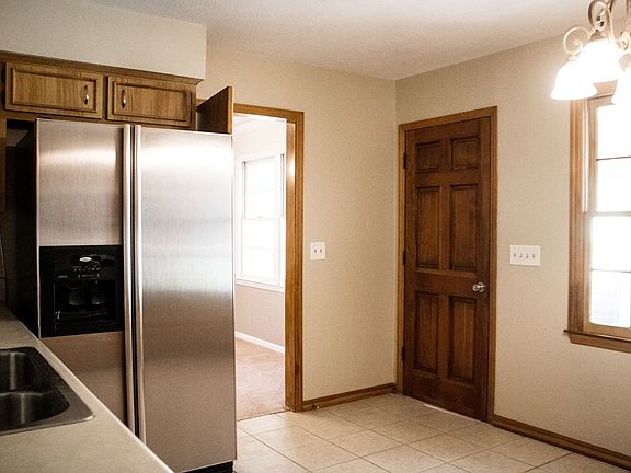 4th image of 4751 Allegheny Dr