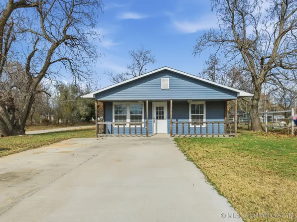 118 W 4th St, Oilton, OK 74052