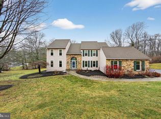 1533 Glenmont Ln, West Chester, PA 19380