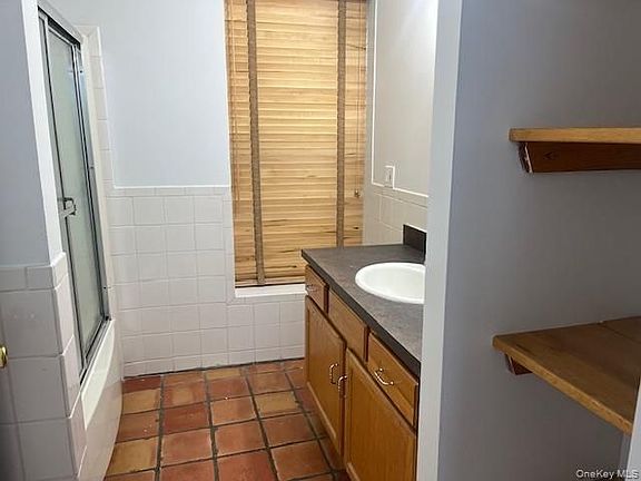 4th image of 138 South St #200