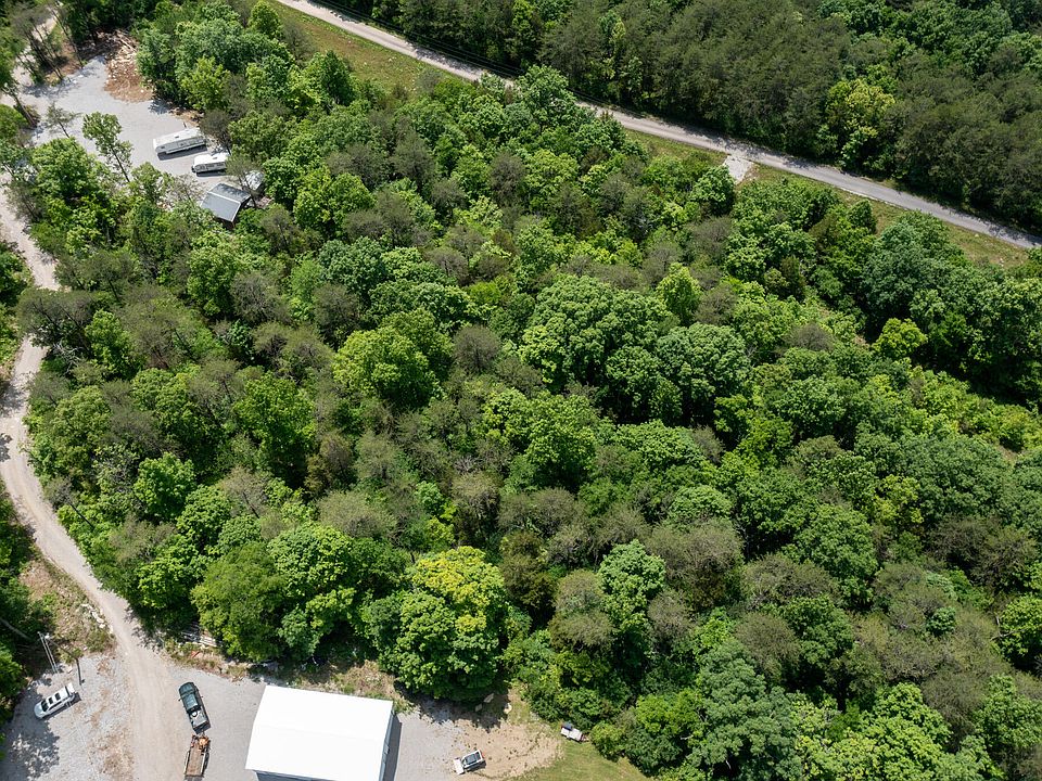 2nd image of 5 Wolf Gap Rd