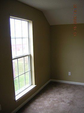 4th image of 4541 Blue River Dr