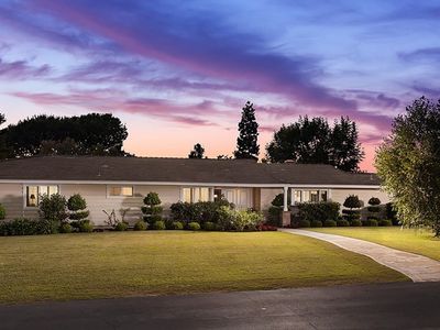 12345 Cinnabar Rd, Santa Ana, CA, 92705