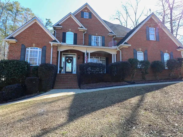 444 Eagle Pointe Dr, Pell City, AL 35128