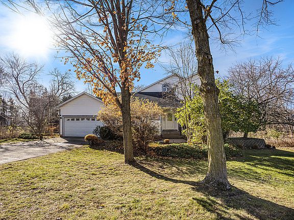 4th image of 7429 Packer Dr NE