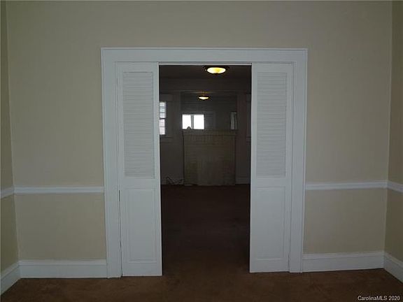 4th image of 506 Westview St SW #35-36