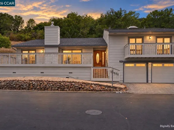 26 Broadmoor St, Moraga, CA 94556