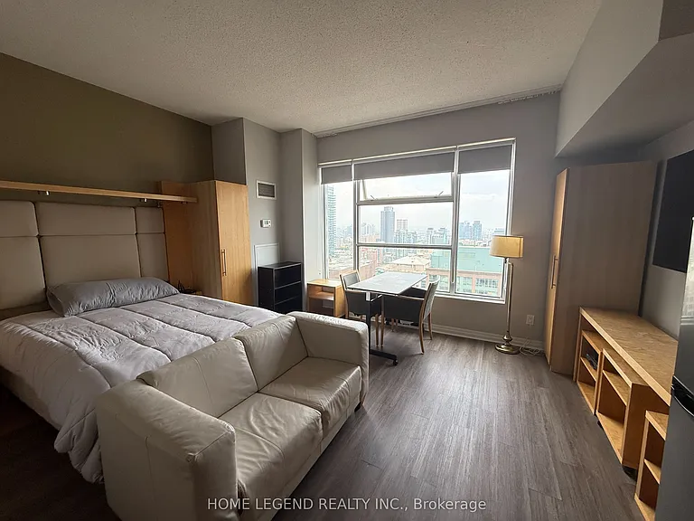 1 King St S #2705 — Photo 6