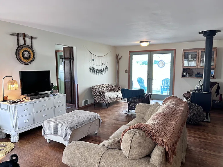80 Bradley Pl — Photo 10