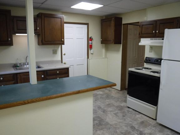4th image of 45 Pennsylvania Ave #1