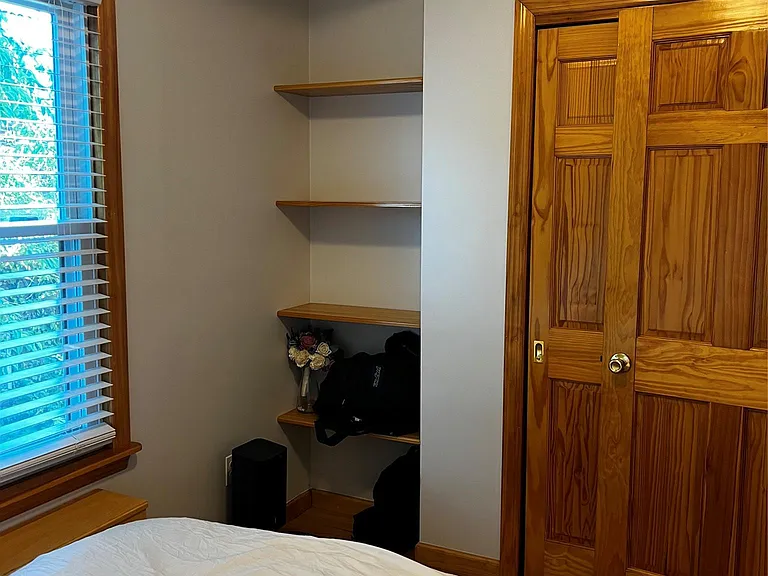 311 W Chester St — Photo 10