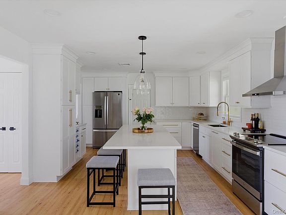 4th image of 19 Foothill Lane