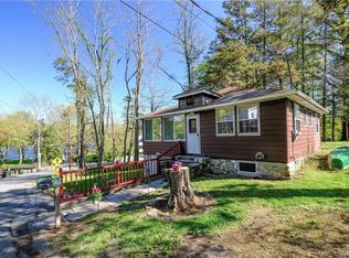 50 Seneca Rd, Putnam Valley, NY 10579