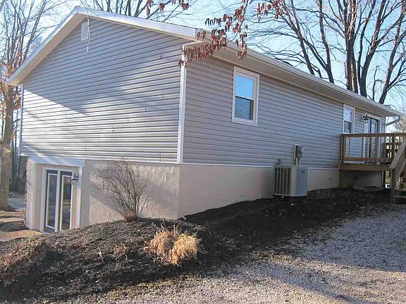 3rd image of 180 E Renee Dr