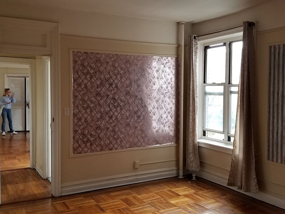 1st image of 2410 Kings Hwy APT 4D