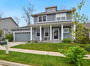 6036 Big Dipper Dr, Madison, WI 53718