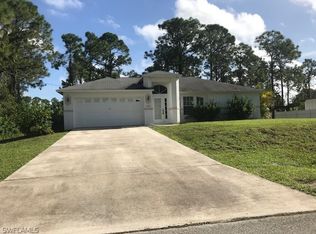 5348 30th St SW, Lehigh Acres, FL 33973