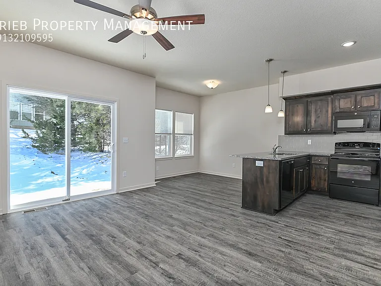 10328 Farrow Ave #6 — Photo 10