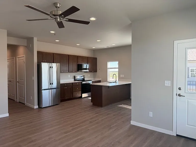1370 Howling Moon Way — Photo 20