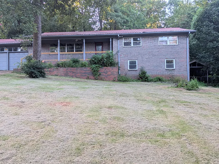 Bogue Rd — Photo 1