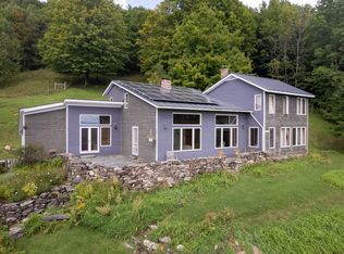 35 Nickwackett Rd, N Chittenden, VT 05763