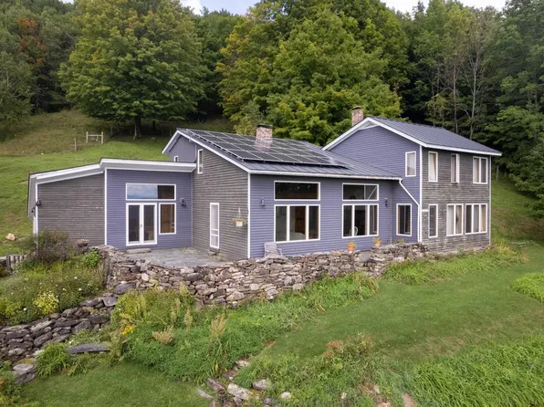 35 Nickwackett Road, Chittenden, VT 05763