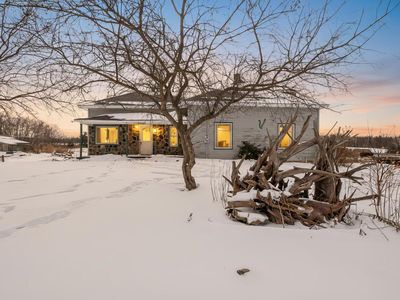 2067 Eleven Mile Rd, Remus, MI, 49340