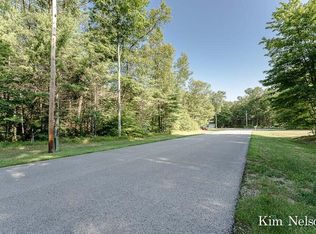 4293 Mystic Ln, Whitehall, MI 49461