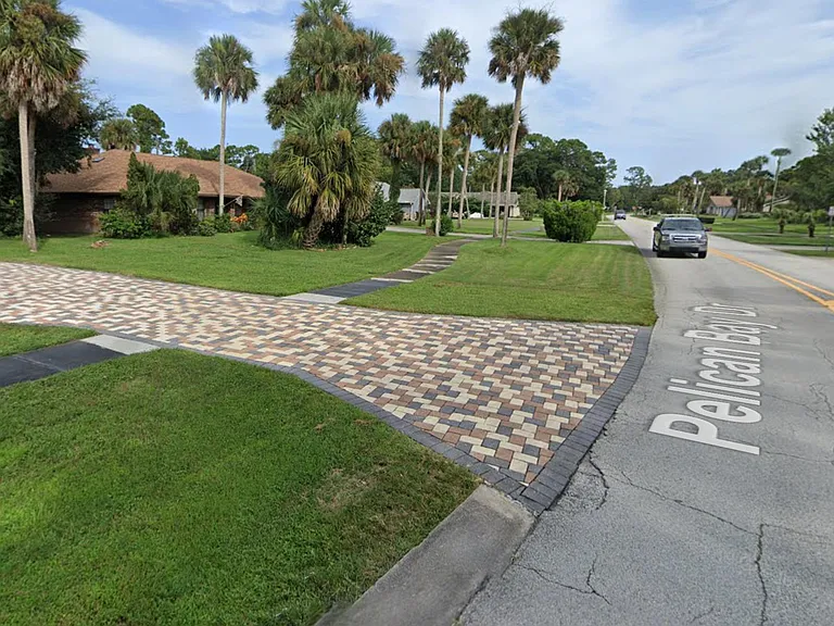 433 Pelican Bay Dr — Photo 34