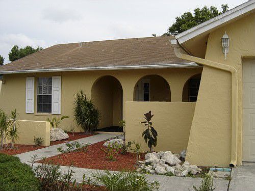 See all the details at www.4029sandpointe.com