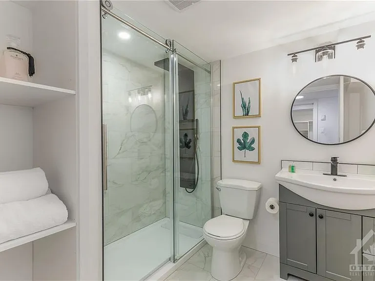 2093 Saunderson Dr — Photo 9