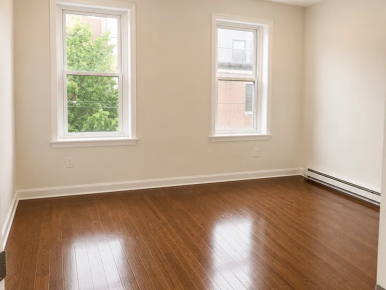 1708 Mifflin St #2 — Photo 7