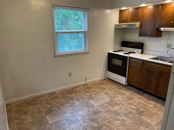 4th image of 105 Jefferson St #201