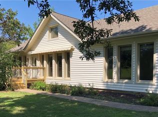 1302 Southwind Dr, Raymore, MO 64083