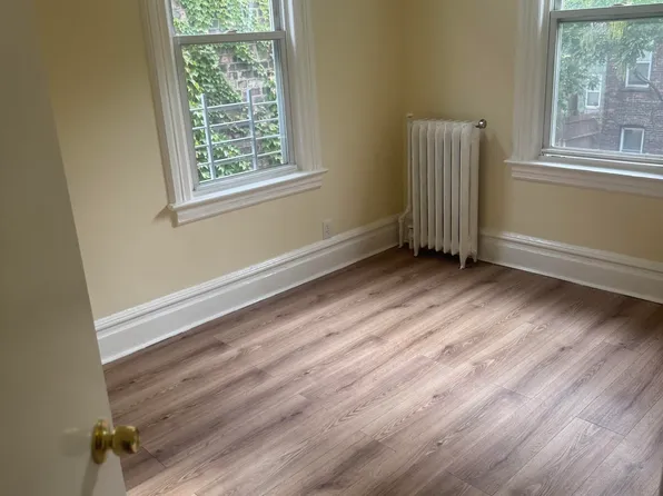 239 Bayview Avenue image 18 of 20