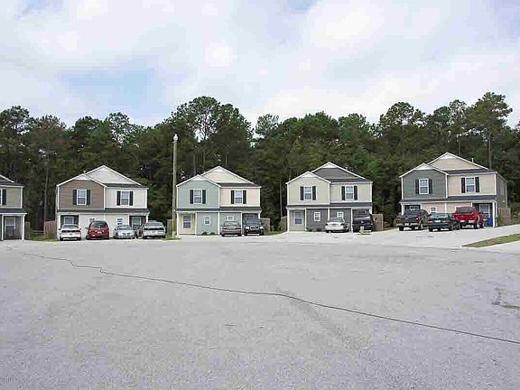2nd image of 103 Winterberry Ln