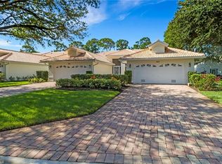 804 Wiggins Bay DR #22R, NAPLES, FL 34110