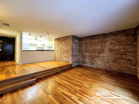 3rd image of 1220 Lasalle St #1220-E4