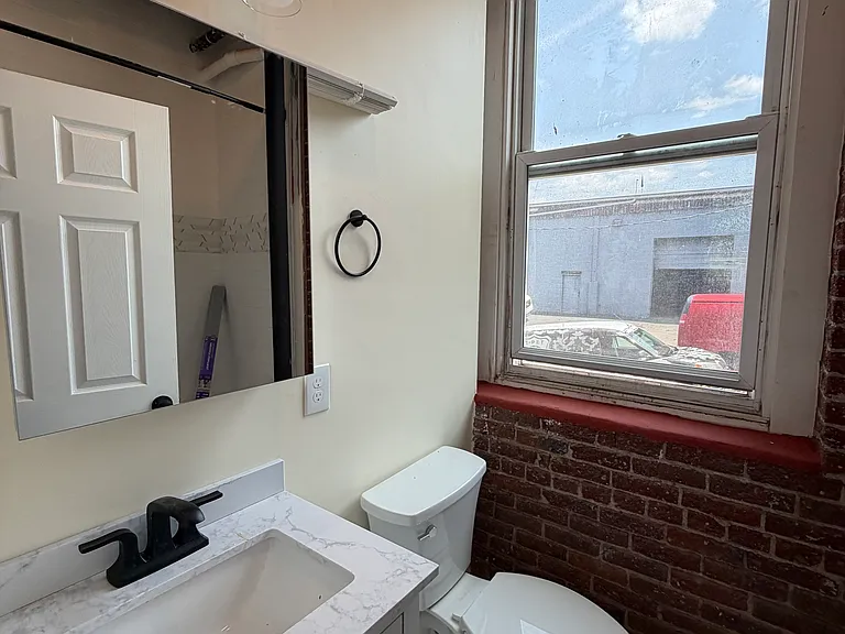 85 Harding St #1A — Photo 3