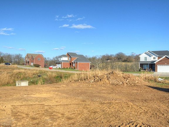 3rd image of 100 Bayberry Ln