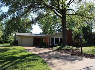 5024 Foxdale Dr, Saint Louis, MO