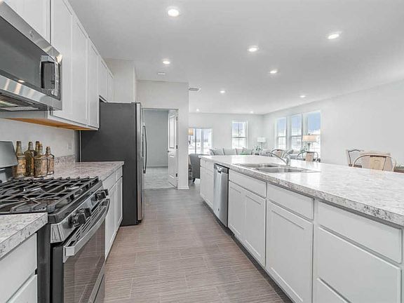 5th image of 14120 Heritage Way