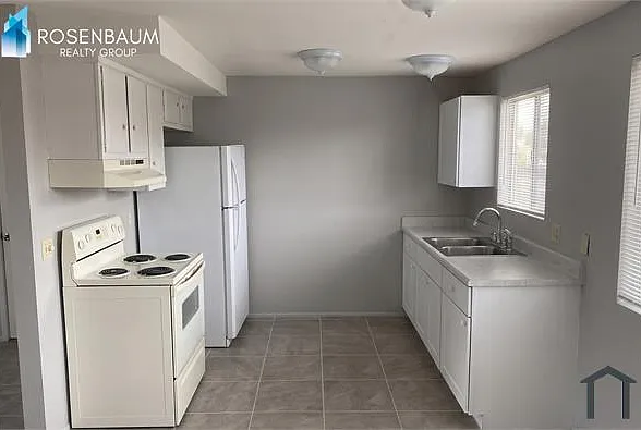 5815 E 23rd St — Photo 2