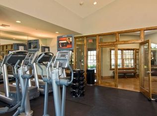 8 Ascot Cir APT 3, Saratoga Springs, NY 12866