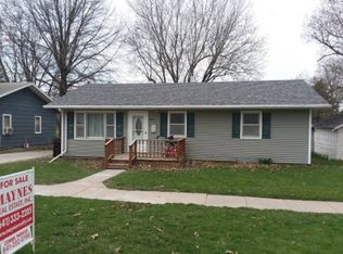 308 S Walnut St, Lenox, IA 50851