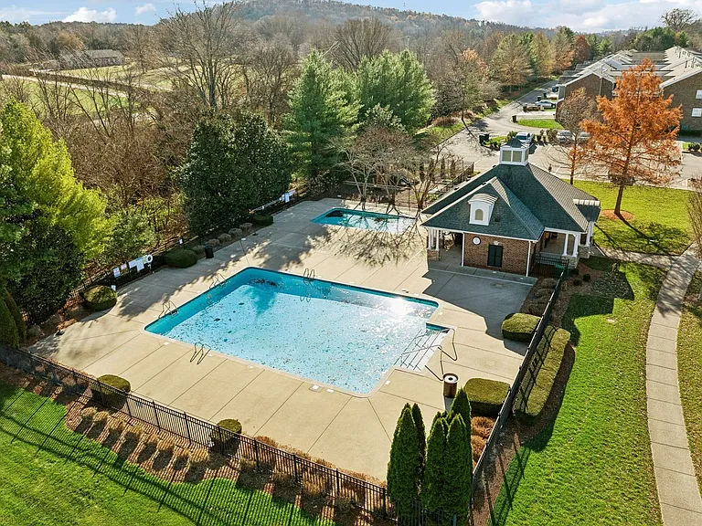 524 Pennystone Dr — Photo 42